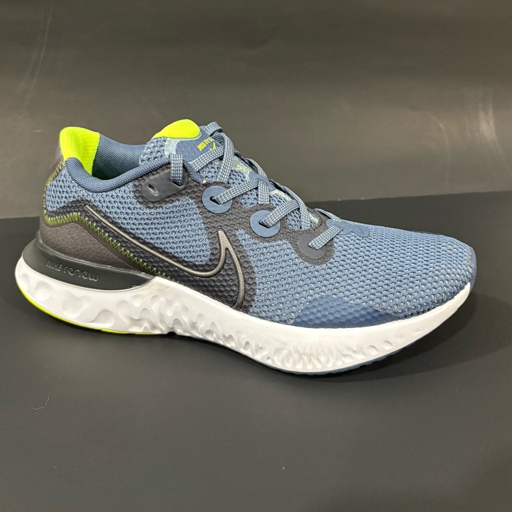 Men’s Nike Renew Running Shoes - Picture 2 of 10